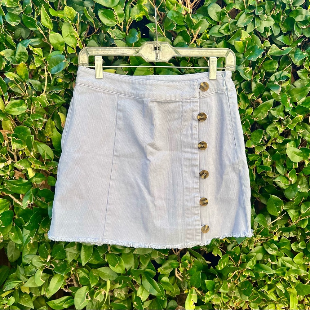Forever 21 Button Front Denim Raw Hem Skirt Blue Size M